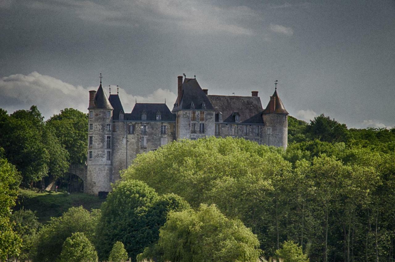Chambre D'Hotes Face A Briare Exterior photo